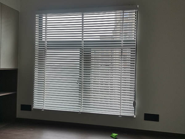 中建鈺和城8棟書(shū)房木百葉